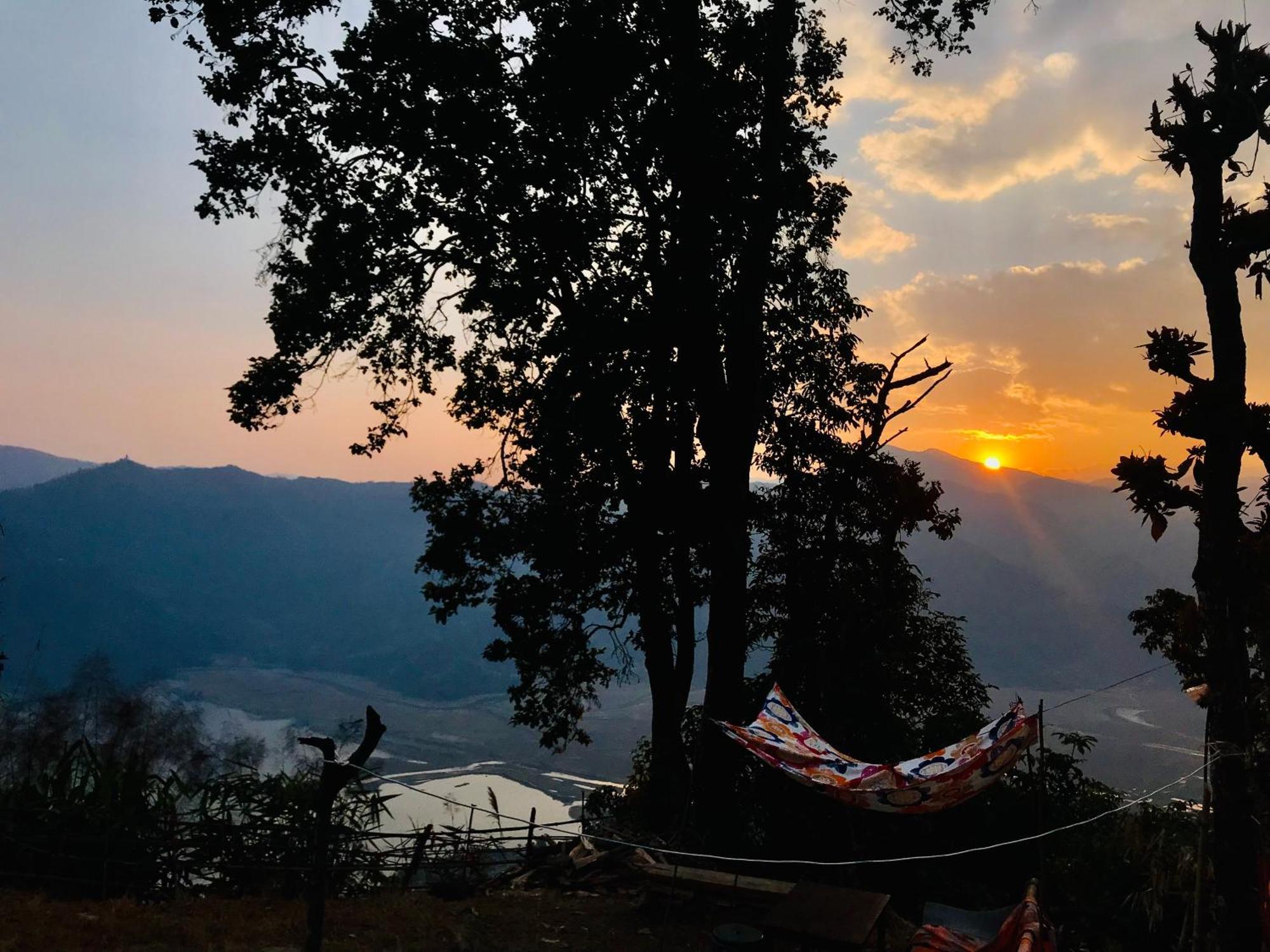 Hom'S Homestay & Farmstay Sarangkot โพคารา ภายนอก รูปภาพ