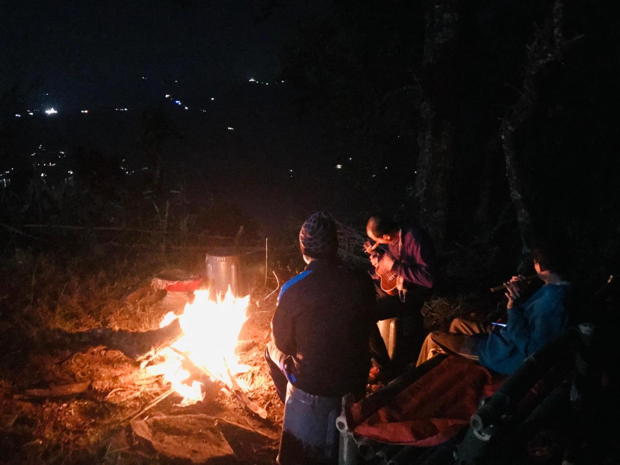 Hom'S Homestay & Farmstay Sarangkot โพคารา ภายนอก รูปภาพ