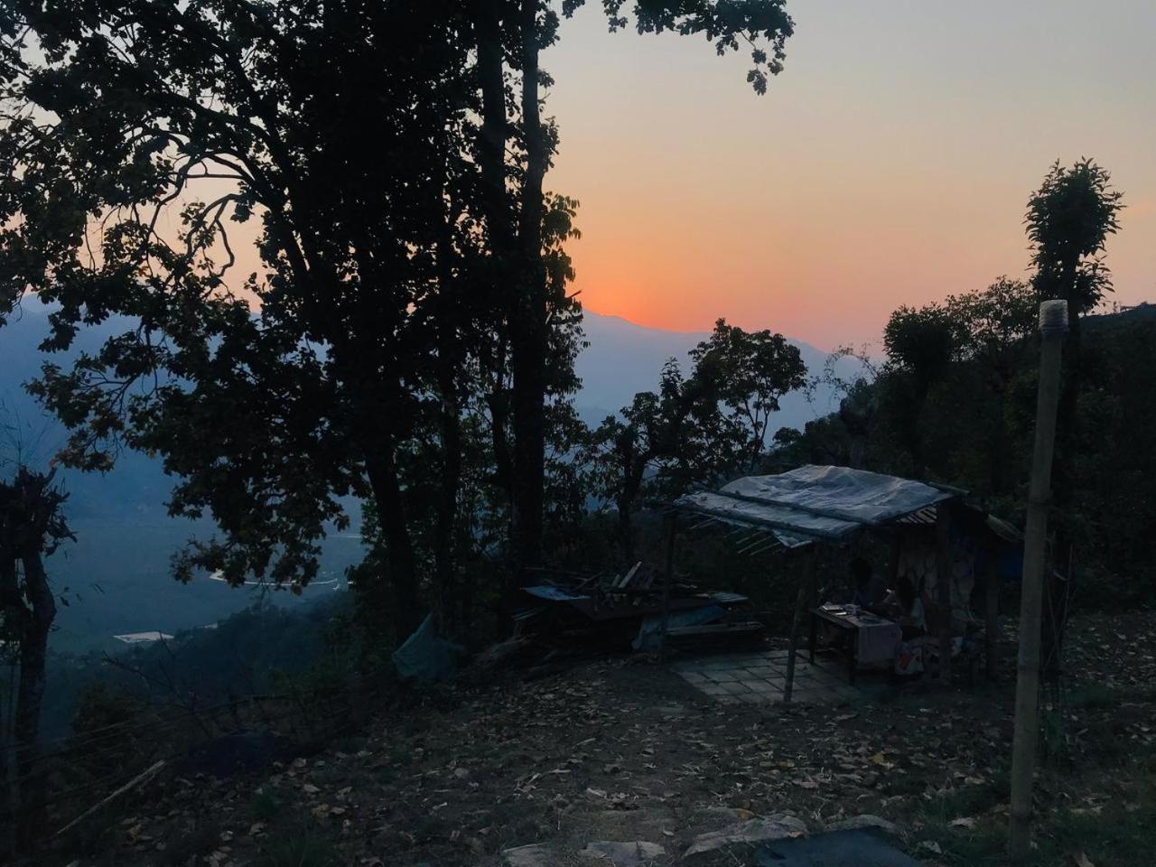 Hom'S Homestay & Farmstay Sarangkot โพคารา ภายนอก รูปภาพ
